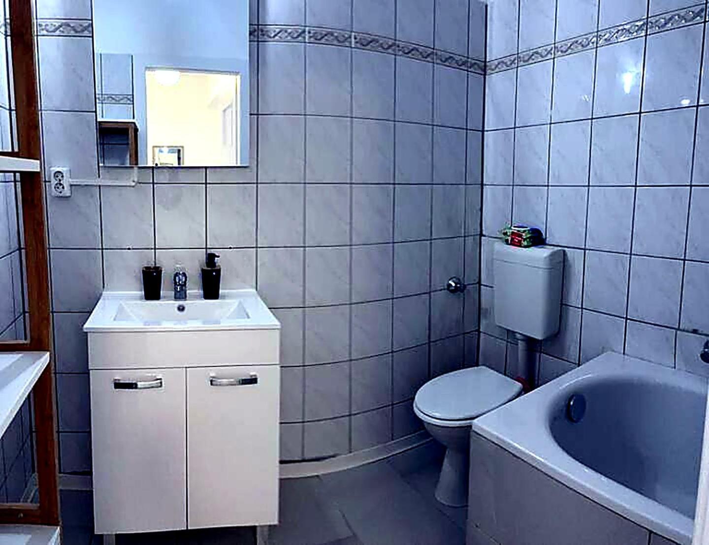 Altstadt 2 Bedroom 10-12 Beds 15 Min Messe * Dusseldorf