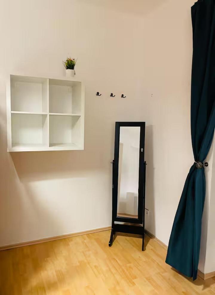 Apartment Altstadt 2 Bedroom 10-12 Beds 15 Min Messe