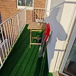 Altstadt 2 Bedroom 10-12 Beds 15 Min Messe * Dusseldorf