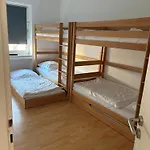 Altstadt 2 Bedroom 10-12 Beds 15 Min Messe * Dusseldorf