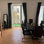 Altstadt 2 Bedroom 10-12 Beds 15 Min Messe